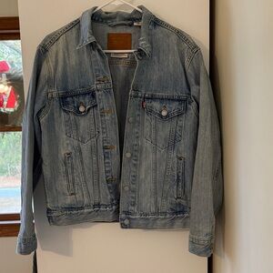 Women’s Levi’s Blue Denim Jacket